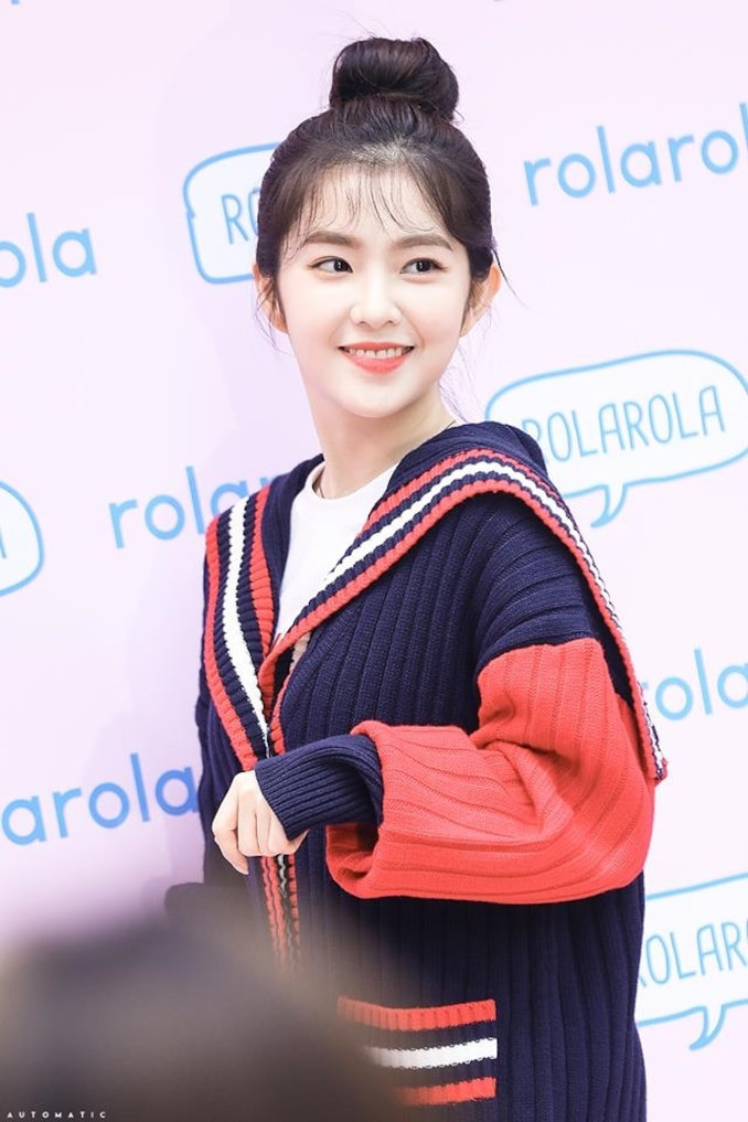 Nhắc đến các idol nữ Hàn Quốc, chắc hẳn ai nấy cũng đều sẽ nghĩ ngay đến những cô gái đôi mươi với nhan sắc xinh đẹp, trẻ trung. Đặc biệt là với những ai đã trải qua nhiều năm lăn lộn trong làng giải trí thì khả năng ‘hack tuổi’ siêu đỉnh của những idol này luôn khiến nhiều người phải thầm ghen tỵ. Và trong năm 2020 này, sẽ có nhiều nữ thần tượng đình đám sẽ chính thức bước sang tuổi 30. Tuy nhiên tuổi tác có lẽ chỉ là một con số, bởi vì vẻ ngoài của những cô gái này vẫn xinh đẹp, quyến rũ.