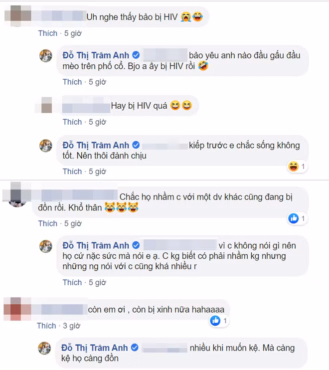 Bên dưới bài viết, nhiều bạn bà vào bình luận an ủi hot girl Thanh Hoá. Chính cô thông tin cho bạn bè biết rằng, gần đây có thông tin cô yêu một anh chàng dân xã hội và hiện anh ta đã bị nhiễm HIV.