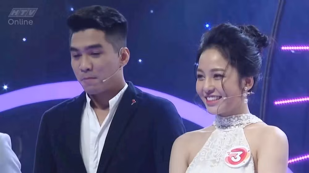 Trâm Anh (SN 1996) nổi lên nhờ xuất hiện trong chương trình "Mảnh ghép tình yêu" và là người được streamer nổi tiếng Pew Pew lựa chọn để tìm hiểu.