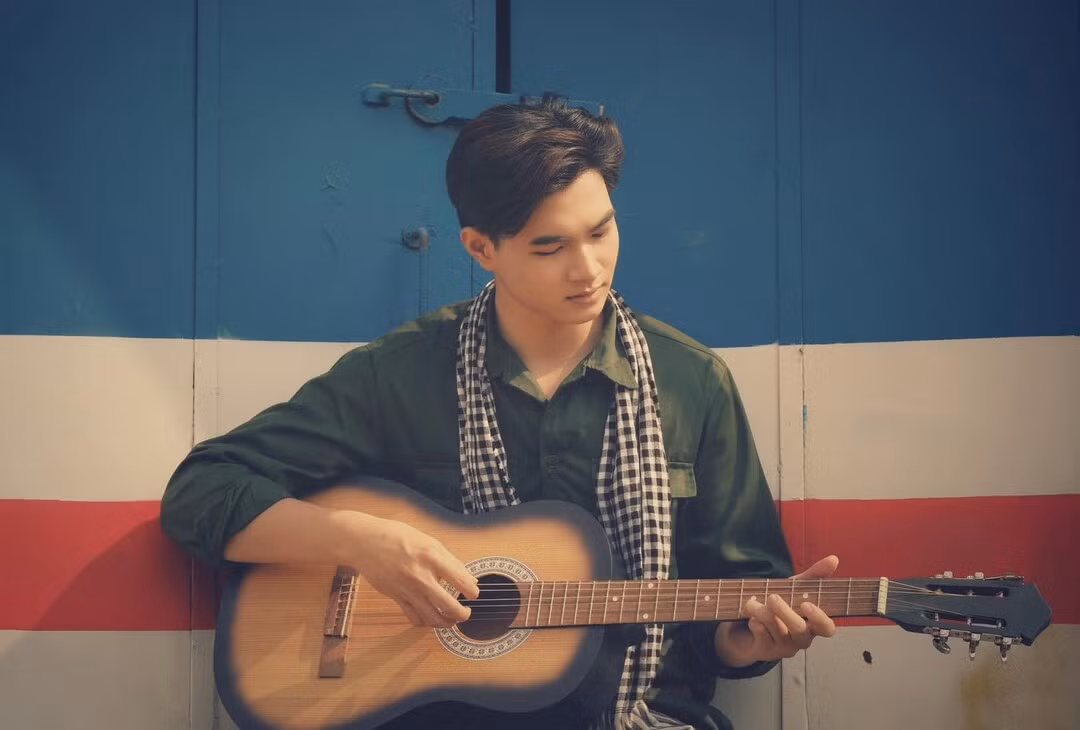 Với ngoại hình sáng, cùng cách ăn nói duyên dáng, Hoàng Sơn được rất nhiều người yêu mến. Anh được kỳ vọng sẽ đạt danh hiệu cao trong "Mr World Vietnam" năm nay.