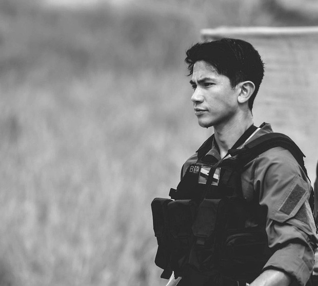 Mateen chính là mẫu đàn ông không chê vào đâu được, vừa đẹp trai, vừa nhiều tiền lại mạnh mẽ, tài giỏi mà mọi cô gái mơ ước.