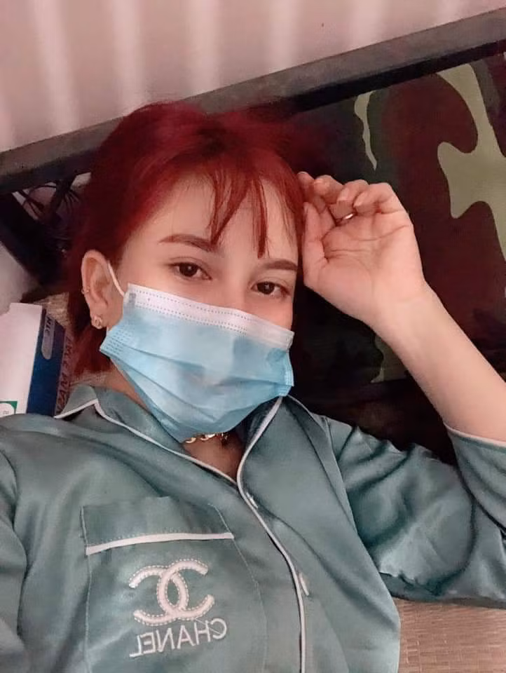 Đối diện với sự gay gắt của cộng đồng mạng, N.T.T đã đến Bệnh viện Đa khoa tỉnh Bình Dương để khám nhưng không có những biểu hiện nhiễm bệnh.