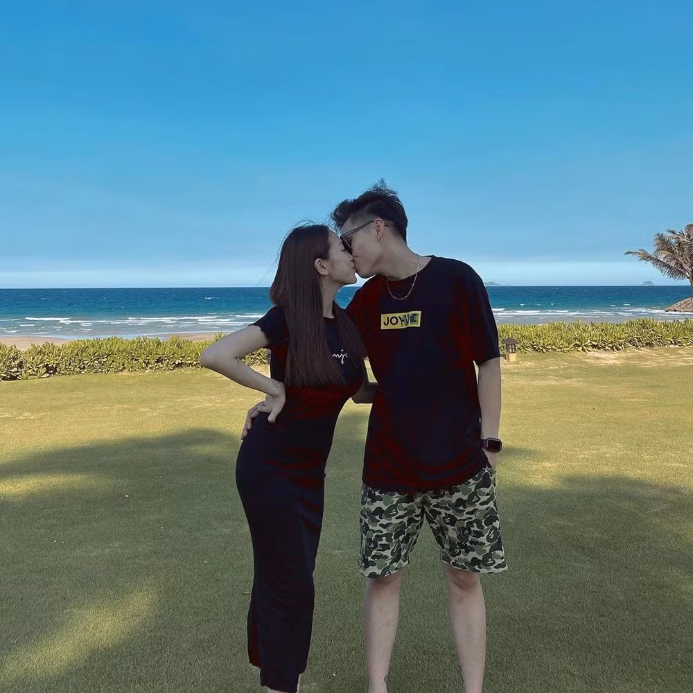 Ai nu nha Minh Nhua vua sinh xong da xung xinh di du lich