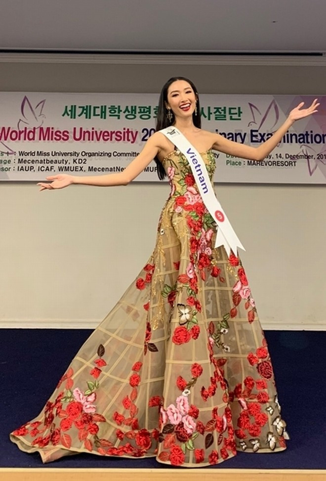 Sở hữu chiều cao 1m77, số đo 3 vòng 82-64-92, hot girl "Người ấy là ai" luôn được đánh giá cao ở các cuộc thi nhan sắc. 9X hiện theo đuổi công việc người mẫu chuyên nghiệp.