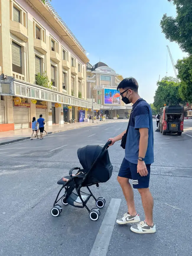 Nhiều người vẫn mong chờ 1 đám cưới cổ tích của cặp đôi.