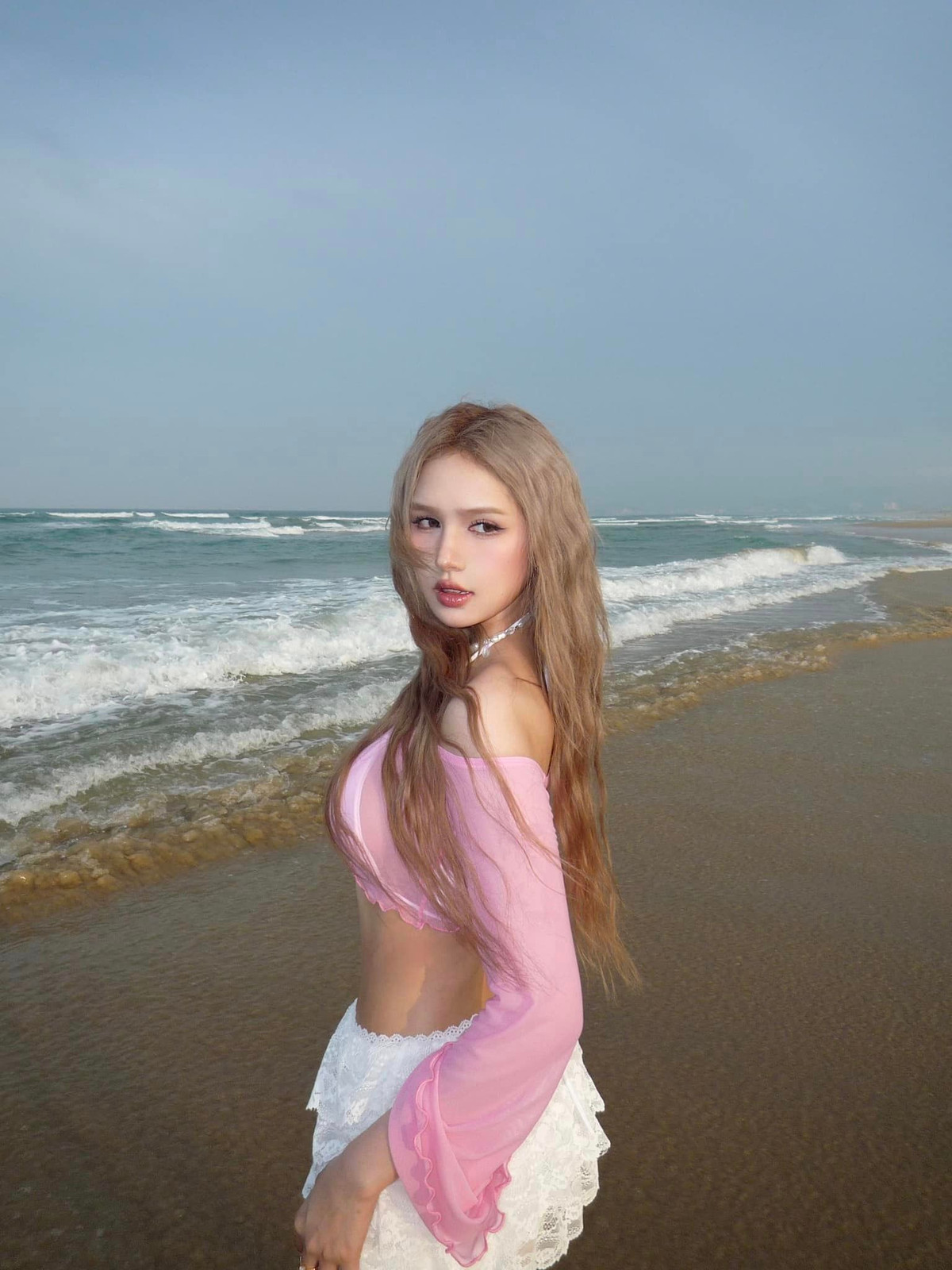 Việc cả 2 không còn bên cạnh nhau với tư cách vợ chồng khiến nhiều fan của cặp đôi cảm thấy vô cùng tiếc nuối.