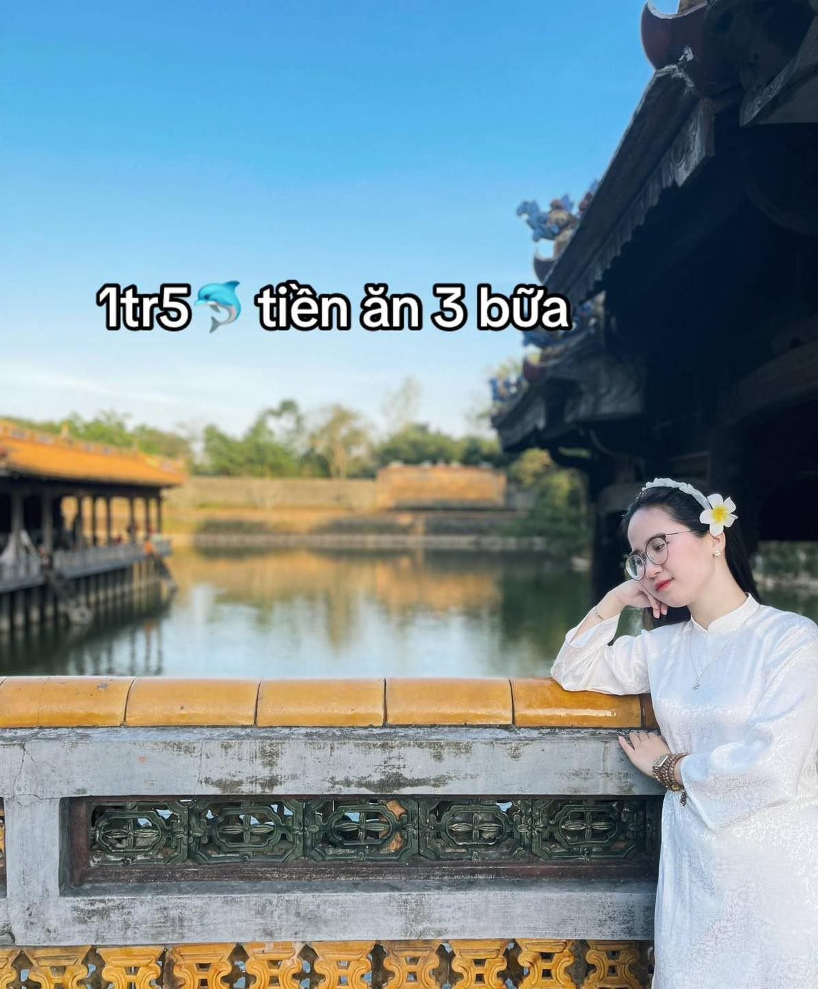 Làm một phép tính đơn giản, tiền ăn 1 tháng 1 triệu rưỡi, trung bình 1 ngày 50 ngàn đồng.