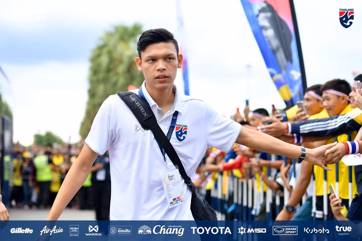 Tham dự VCK U23 Châu Á 2020, Supachai tự tin rằng các cầu thủ Thái Lan sẽ làm nên chuyện và không giấu tham vọng muốn giành vé dự Olympic. "Các cổ động viên vẫn còn niềm tin vào ban huấn luyện và các cầu thủ, chúng tôi sẽ cố gắng làm hết sức mình" - Nam cầu thủ chia sẻ.