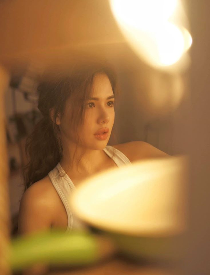 Sinh năm 1990, cô nàng sở hữu nhan sắc trẻ trung hơn nhiều so với tuổi thật.