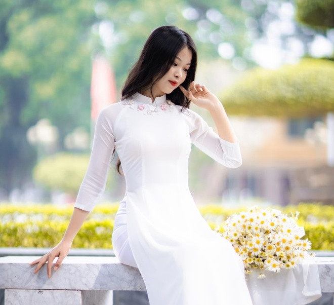 Được biết ngoài giờ học trên lớp Trâm còn nhận dạy thêm các lớp gia sư Toán để thỏa mãn niềm đam mê đứng lớp của bản thân.