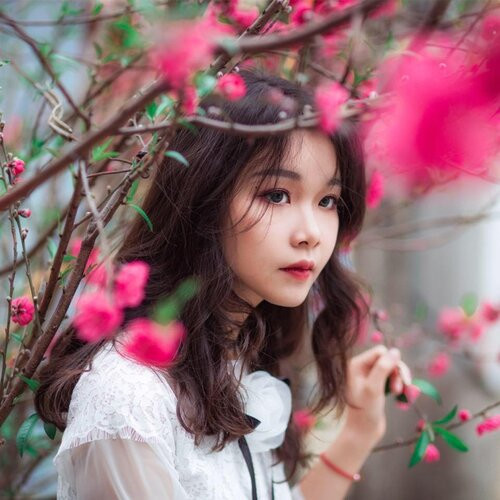 Bước lên giảng đường đại học, Linh vẫn giữ vững phong độ khi luôn nằm trong top đầu các học viên khá, giỏi của Học viện An ninh.