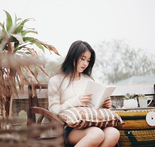 Ngoài việc học tập, nữ sinh An ninh này còn hăng hái tham gia các hoạt động của liên chi đoàn, phong trào văn hóa, văn nghệ, thể dục thể thao,...