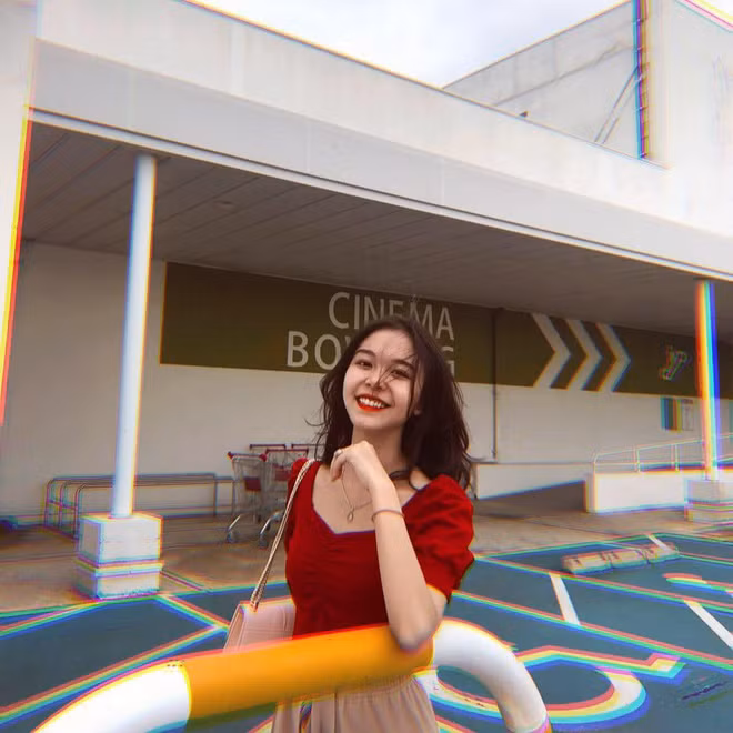 Diệu Linh cho biết thời gian tới sẽ tập trung hoàn thiện khóa luận để tốt nghiệp. Sau đó cô gái sẽ về công tác tại đơn vị được học viện phân công. Mời quý độc giả đón xem thêm video Gặp nữ sinh xứ Nghệ "nói 7 thứ tiếng" - Nguồn: KÊNH VTC14