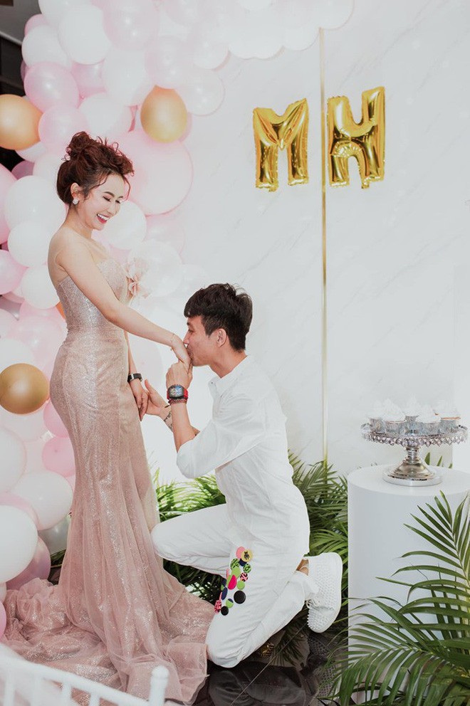 Trước đó, đại gia Minh Nhựa từng chia sẻ gia đình con cái là điều quan trọng nhất và "sẵn sàng đánh đổi tất cả vì Mina".