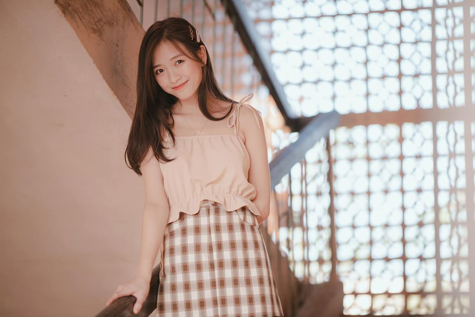 Hoài Linh cho biết, học trường Y nên khối lượng kiến thức rất nhiều, bởi vậy phần lớn thời gian cô nàng dành để học tập, tự bổ sung kiến thức. Khi rảnh rỗi mới làm điều bản thân thích.