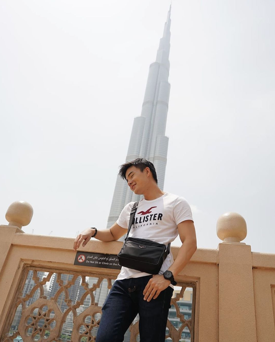 Dù đang "ăn lên làm ra" với việc kinh doanh cơm già nhưng hot boy cho biết chưa bao giờ từ bỏ ước mơ làm diễn viên hài. Bố mẹ Soki cũng rất ủng hộ con trai, bất kỳ khi nào anh bận rộn với các cuộc thi, chương trình diễn xuất thì bố mẹ sẽ trông coi cửa hàng.