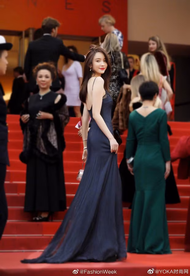 Chính vợ của chủ tịch Taobao đã lên tiếng cảnh cáo "Tuesday" trên mạng xã hội: "Đây là lần đầu tiên cũng là lần cuối cùng tôi cảnh cáo cô, còn dám léng phéng với chồng tôi nữa, tôi sẽ không khách khí đâu, tôi cũng chẳng muốn gây sự. Hi vọng cô giữ tự trọng, hãy tự giải quyết ổn thỏa".