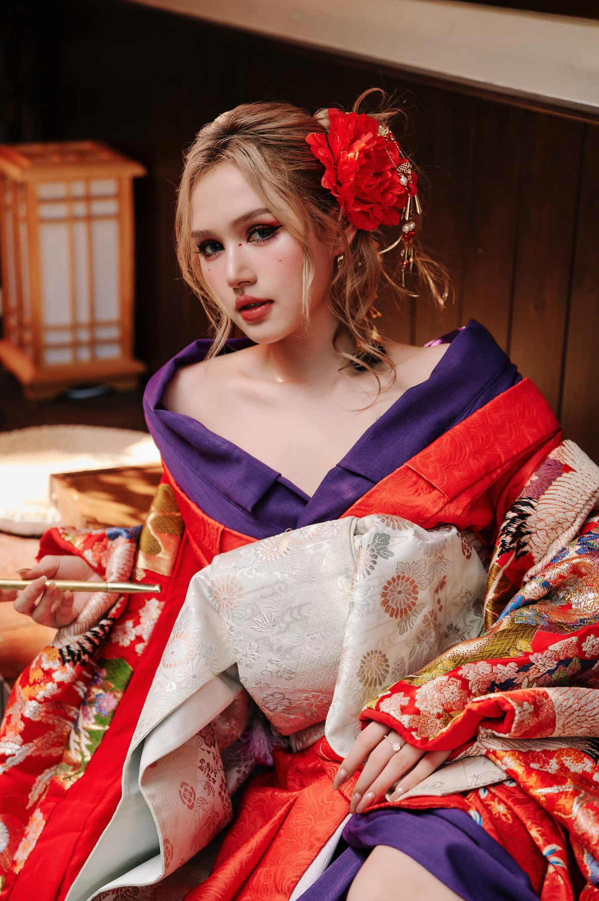 Mới đây, nàng hot girl cũng mới thực hiện bộ ảnh phong cách Nhật Bản cùng với hội chị em thân thiết.