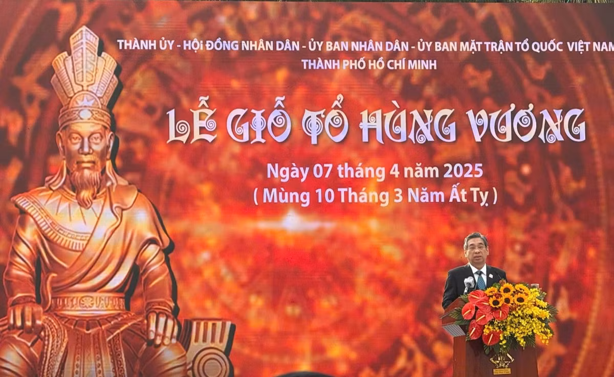 TP.HCM dâng lễ Hùng Vương và Đức Lễ Thành hầu Nguyễn Hữu Cảnh TP.HCM dang le Hung Vuong va Duc Le Thanh hau Nguyen Huu Canh