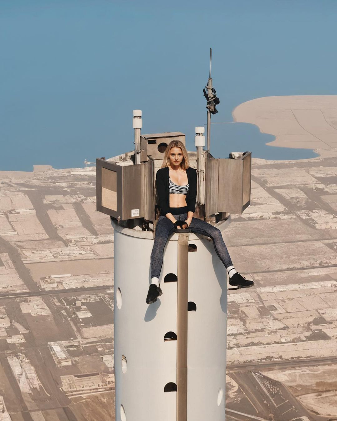 Tần suất đăng tải bài viết của Asena không nhiều, mỗi lần đăng cô vẫn nhận được rất nhiều sự quan tâm, chú ý.