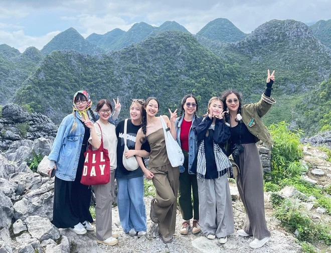 An toàn trở về sau chuyến du lịch Hà Giang, 7 cô gái coi đây là bài học nhớ đời về sự an toàn khi đi phượt.