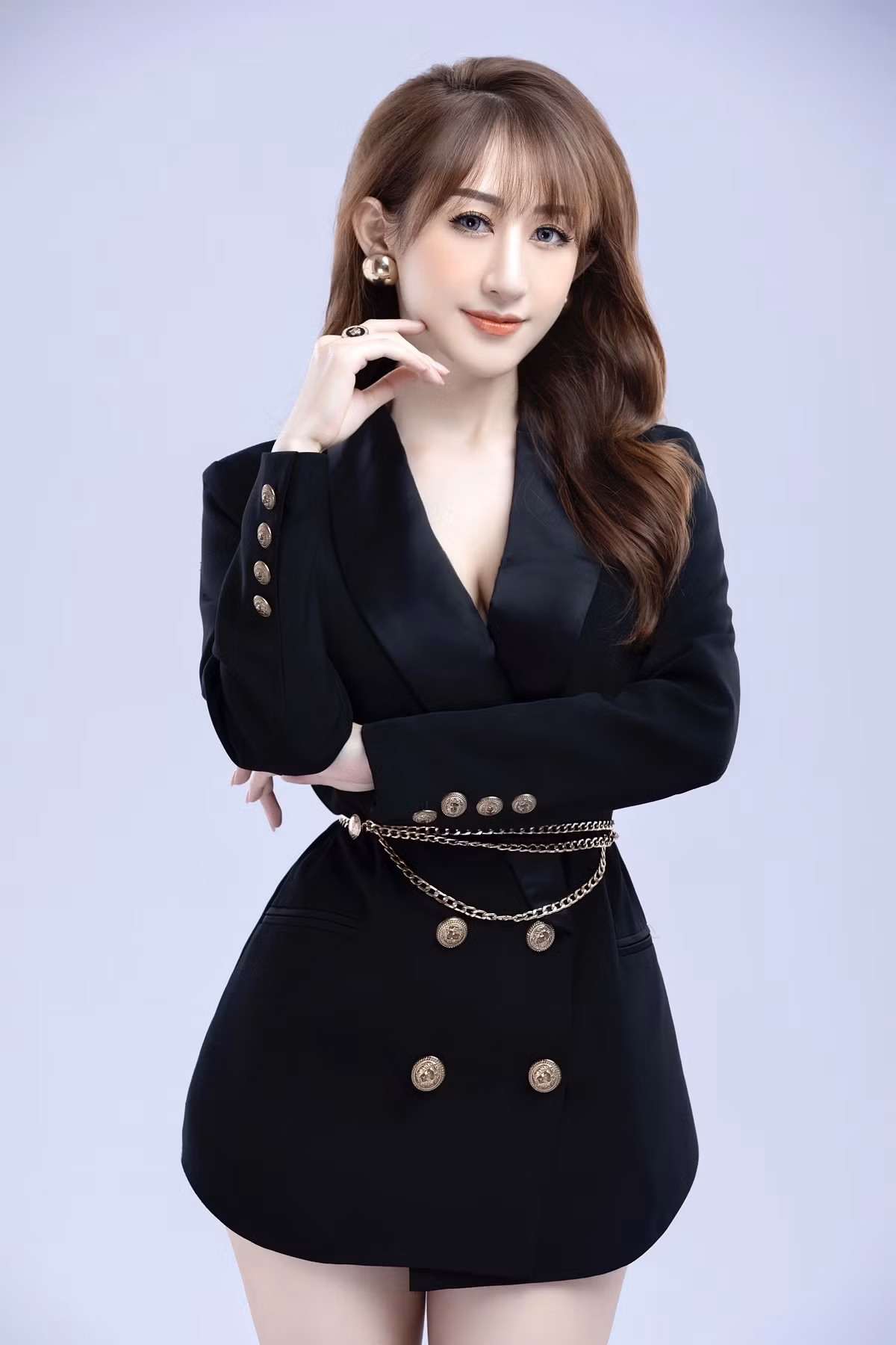 Nhìn sự năng động và tự tin của Tiên ở hiện tại, ít ai nghĩ rằng thời sinh viên, cô từng bị chê cười vì nói ngoại ngữ kém.