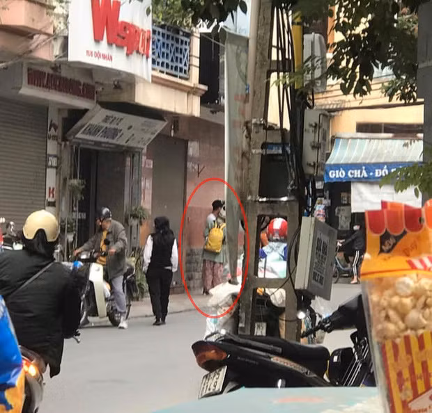 “Hot girl” Bella bất ngờ tái xuất: Vẫn chu mỏ chửi nhưng không còn quỵt tiền “Hot girl” Bella bat ngo tai xuat: Van chu mo chui nhung khong con quyt tien