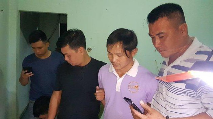 Bat giu doi tuong gia danh 'Trung ta Cong an' de lua tinh, lua tien phu nu