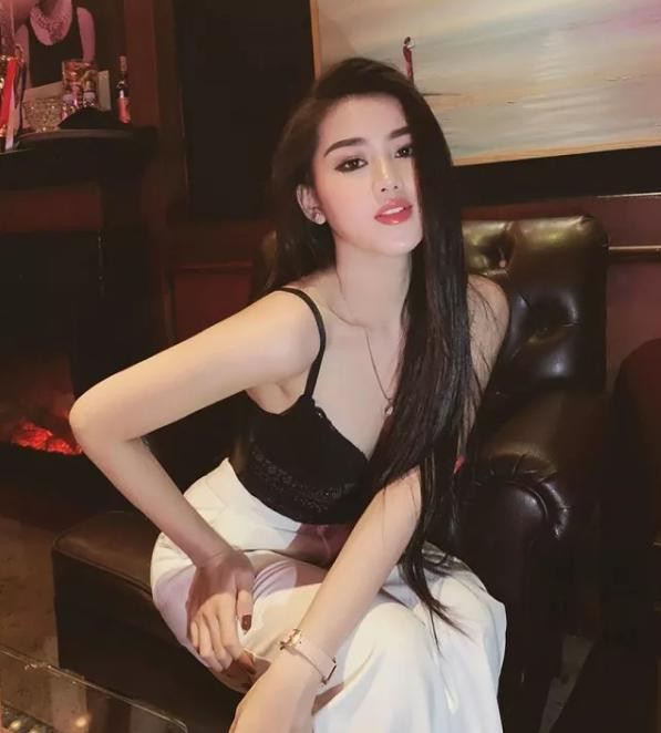 Nữ MC có được vẻ ngoài luôn rạng rỡ khi lên sóng cũng như trong sinh hoạt thường ngày.