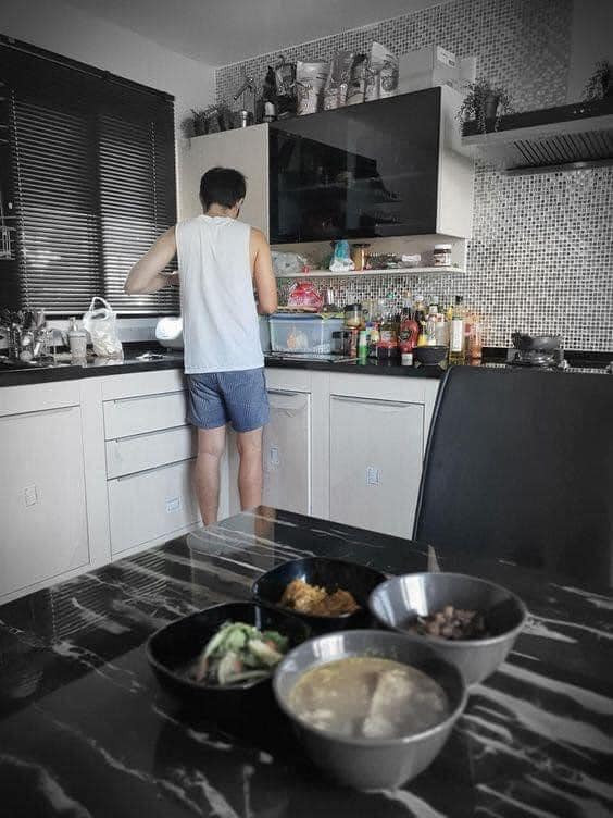 Những mâm cơm không quá cầu kỳ nhưng làm chị em ấm lòng hơn bao giờ hết.