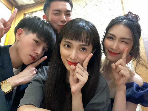 Dù kết thân chưa lâu thế nhưng họ lại có mối quan hệ rất mật thiết, hợp nhau trong cả tính cách.