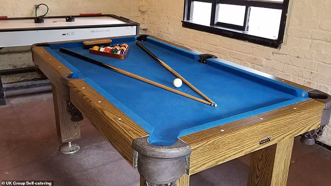 Co hoi song trong lau dai hoang gia chi voi 400.000 dong-Hinh-12