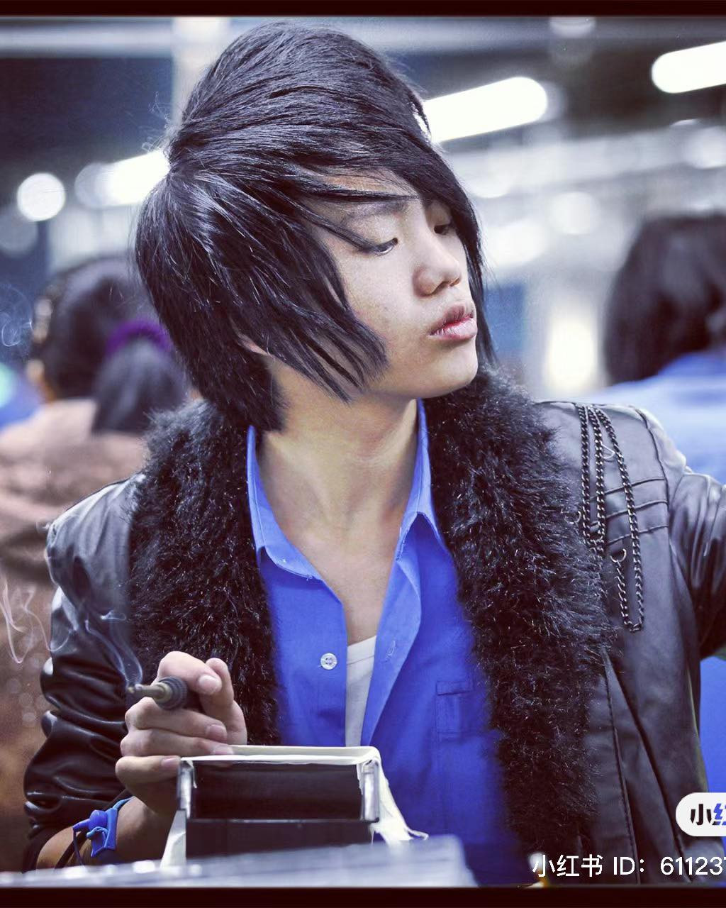 Nhìn kiểu tóc này nhiều người liên tưởng đến nhóm nhạc đình đám và cũng khá tai tiếng 1 thời HKT.