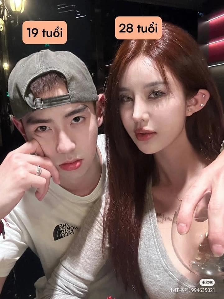 Ở Trung Quốc, trào lưu khoe chuyện tình chị - em đang được rất nhiều người hưởng ứng. Không chỉ là hơn nhau 1, 2 tuổi mà có những cặp đôi phái nữ còn hơn tận 9, 10 tuổi, thậm chí mười mấy tuổi.