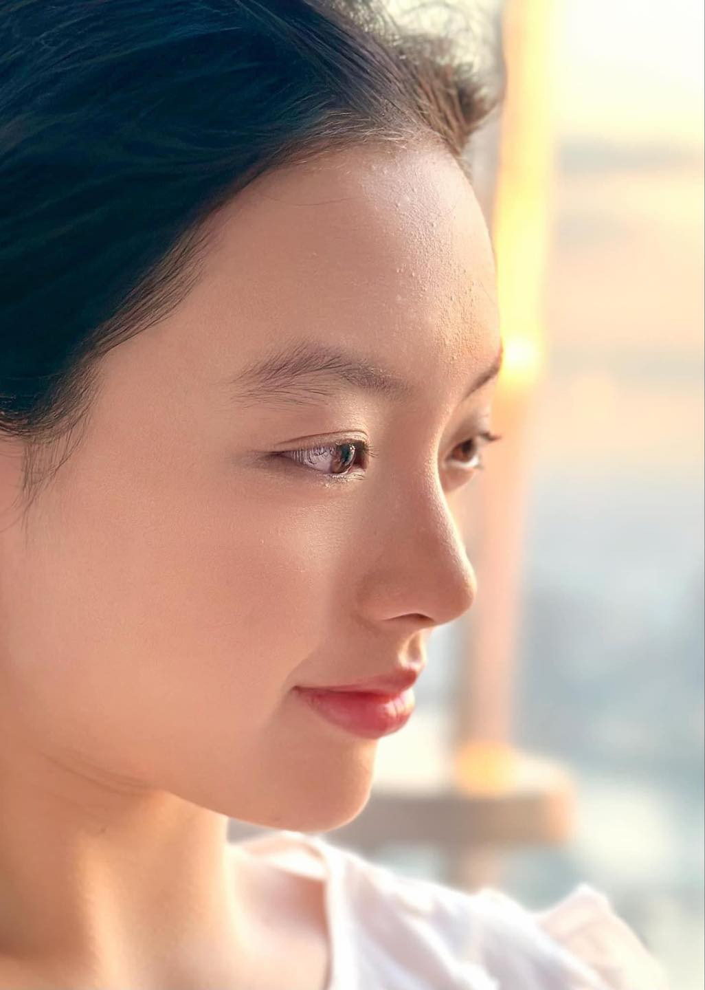 Suti sở hữu vẻ đẹp trong trẻo, xinh xắn với bức ảnh đời thường.