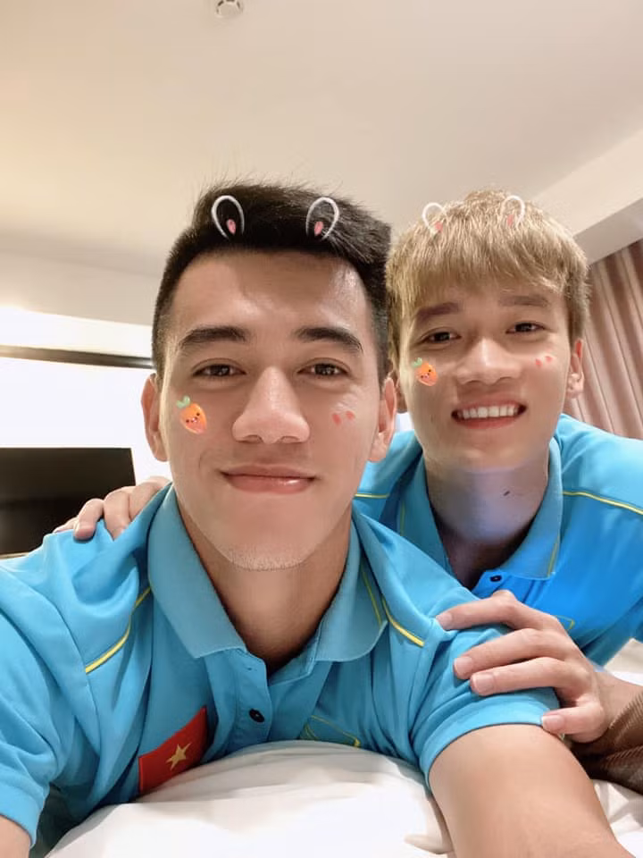 Với phong độ của mình, Tiến Linh hiện tại là cái tên quan trọng trong đội hình của tuyển Việt Nam. Tại VCK U23 Châu Á 2020, Tiến Linh được bình chọn là một trong những cầu thủ đáng xem nhất bảng D.