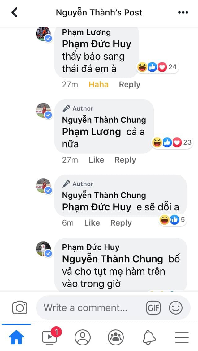 Biết ngay mà, đáp lại câu nói không trọng lượng "em sẽ dỗi anh" của Thành Chung, Đức Huy lại giở tính cục súc khi doạ vả cho tụt hàm trên khiến người hâm mộ vừa thương vừa buồn cười.