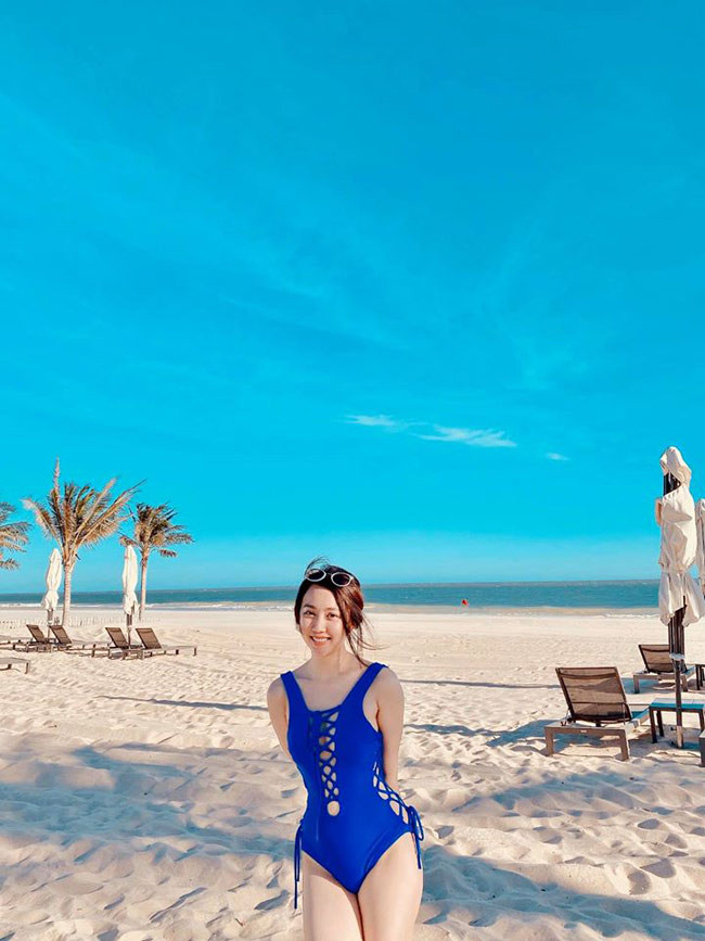 Đường cong mướt mắt của hot girl Bình Dương được nhiều người khen ngợi.