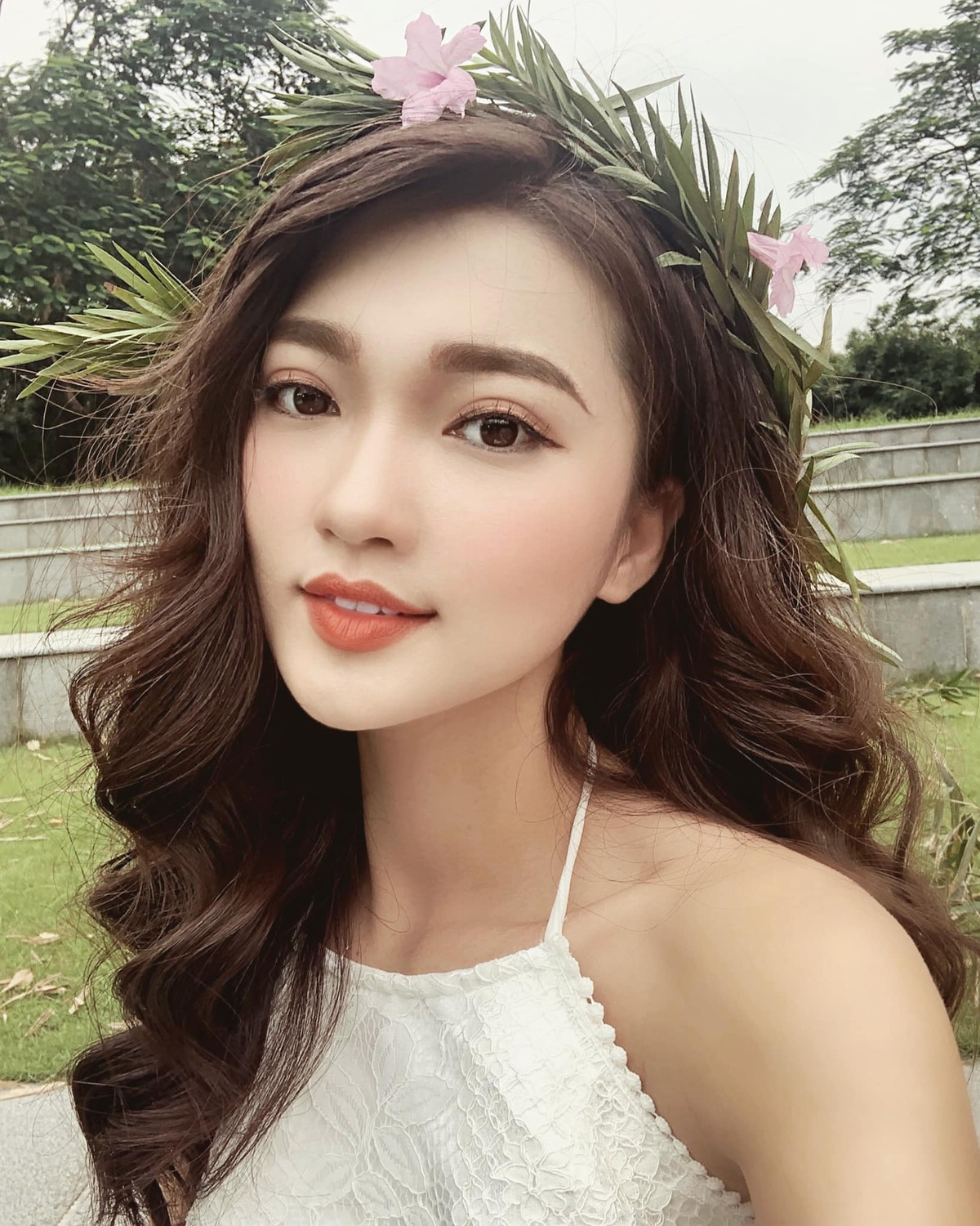 Không phải dạng vừa, Ngọc Nữ cũng hùng hồn tuyên bố "Ở trong chăn mới biết chăn có rận" và khẳng định từng hâm mộ Phan Văn Đức nhưng hiện tại thì hoàn toàn ngược lại.