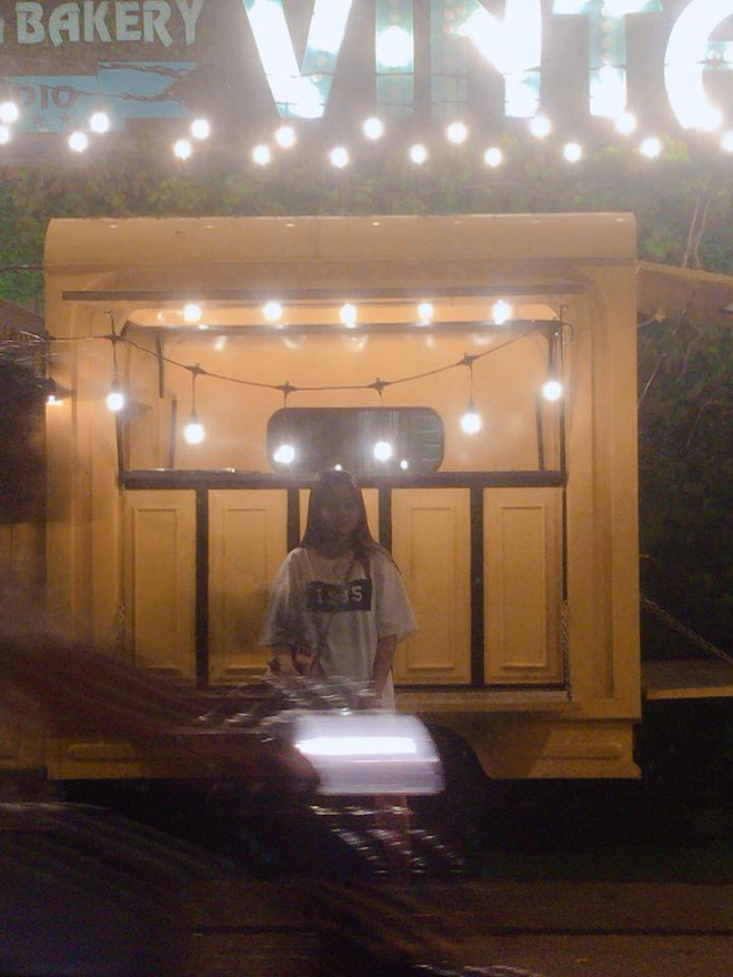 Chủ đề bạn trai chụp ảnh không có tâm dù đã cũ nhưng chưa bao giờ hết hot trên mạng xã hội. Đây chính là nguyên do khiến nhiều cặp đôi tan vỡ, cũng khiến nhiều chị em nổi điên. Thử nghĩ xem, đi du lịch với người yêu nhưng về xem album ảnh không có cái nào ra hồn có đáng tức giận không?