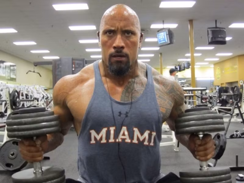 Trên sàn đấu vật WWE, Dwayne Johnson là một cái tên khá có tiếng tăm. Johnson từng 7 lần đoạt danh hiệu vô địch WWF và WWE.