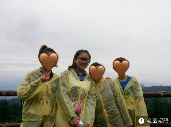 Từng có thời gian, Tiểu Dã nặng tới 70kg. Ngoài hình của cô nàng từng bị nhiều người chê cười. Thế nhưng, tính tình vô tư, trẻ con nên cô nàng chẳng mấy quan tâm về điều đó, thoả sức ăn uống.