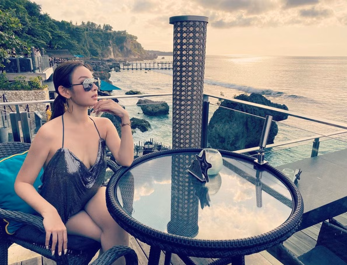 Soi qua Valentine cua Huyen Baby ai cung khong khoi choang nang