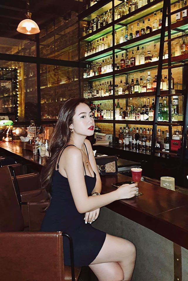 Rất nhiều hình ảnh nóng bỏng được đăng tải trên tải khoản Instagram của cô nàng.