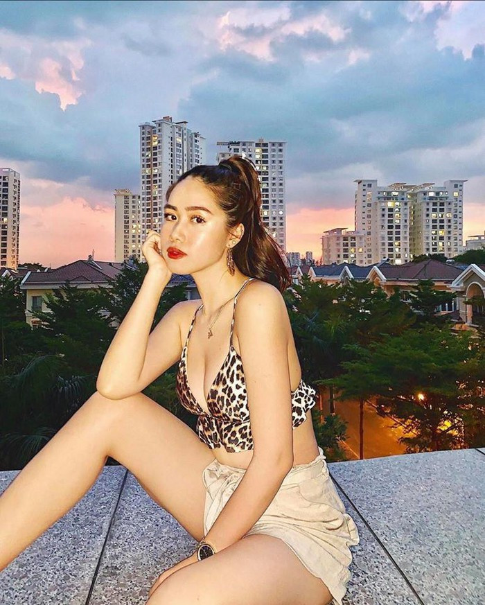 Không chỉ có video làm đẹp, dưỡng da, Mina còn thu hút người xem khi chia sẻ về cuộc sống, trải nghiệm mua sắm,...