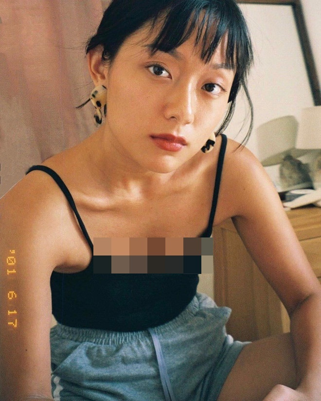 9X Thu Anh cũng từng hợp tác với các ca sỹ khác như Ngô Kiến Huy, Erik, Quang Vinh. Ngoài ra, cô là mẫu ảnh quen mặt ở Hà thành.