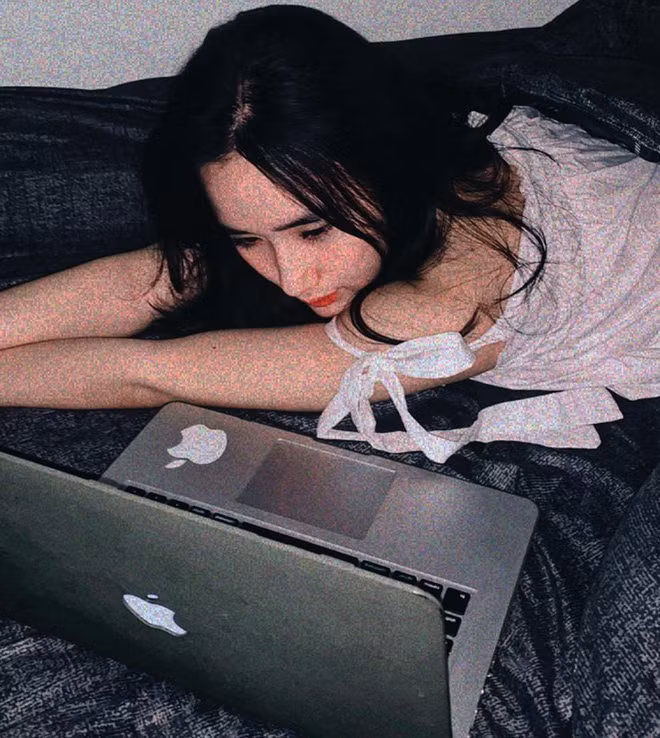 Sau khi được dân mạng quan tâm, Quỳnh Nhi hiện tại đang sở hữu hơn 6 nghìn lượt theo dõi trên mạng xã hội nhờ vẻ ngoài xinh đẹp, cuốn hút không thua kém loạt hot girl đình đám.