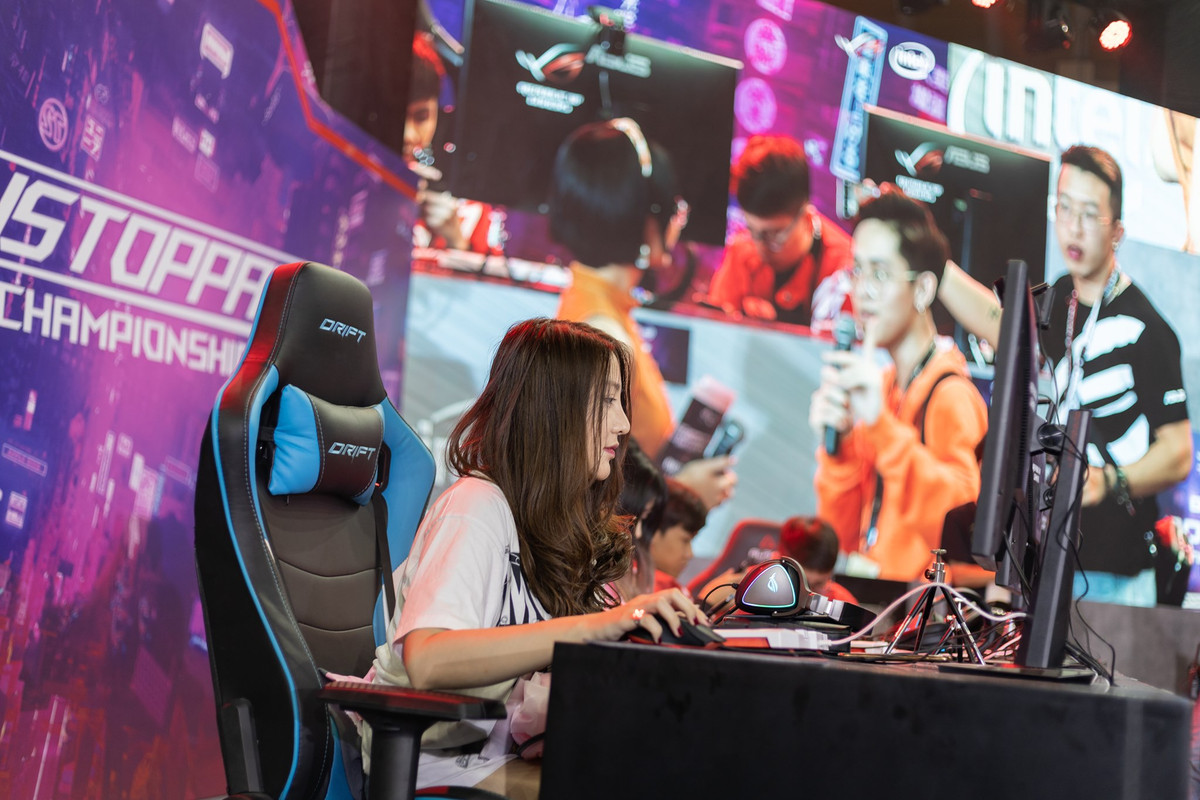 Mới đây, nữ streamer mới gây được sự chú ý trong cộng đồng game thủ nhờ màn thi đấu tốt trong chung kết "Đấu trường chân lý". Mặc dù không giành được ngôi vô địch nhưng Kiều Anh xuất sắc giành được Top 1 trong Round 5.