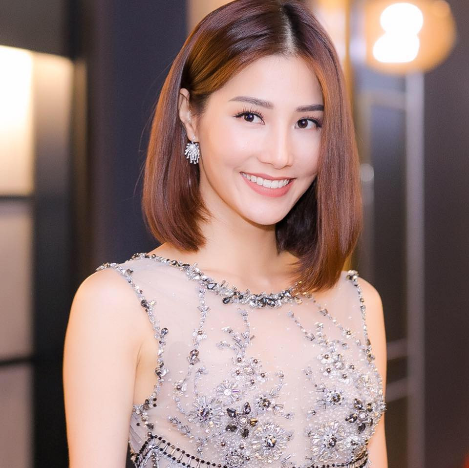 Sau Vân Hugo, Hoàng Thùy Linh và Thanh Thảo, Diễm My 9X (sinh năm 1990) là nhân vật tiếp theo gây dấu ấn với khán giả trong chương trình Vui cùng Hugo. Thời điểm ấy, cô mới chỉ 15 tuổi nhưng với lối dẫn tự tin và hồn nhiên Diễm My đã gây ấn tượng trong lòng khán giả. Đến năm lớp 11, Diễm My tạm ngừng hoạt động nghệ thuật và tập trung cho việc học.