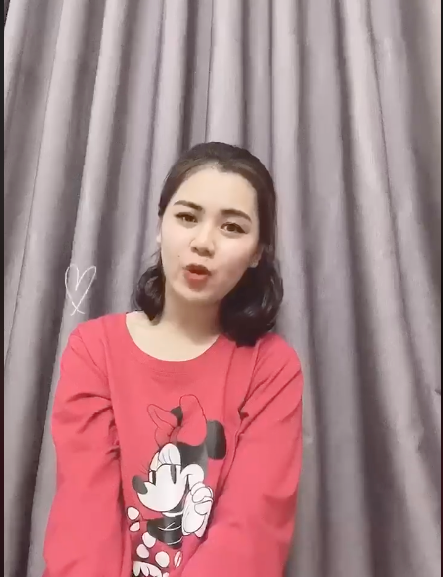 Đáp lại tình cảm của chồng, vợ Quế Ngọc Hải cũng làm hẳn một clip chúc anh có một Valentine vui vẻ, thật nhiều sức khoẻ.